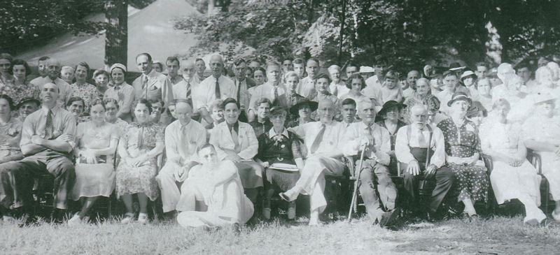 photograph of 1937 reunion of George and Jane Chandler descendants
